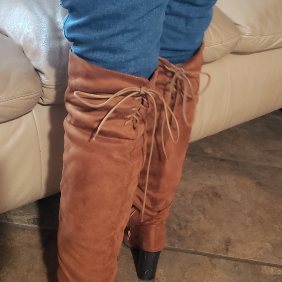 Women brown suede high knee high boot size 8.5 - Picture 11 of 11